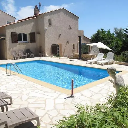 Saint-aygulf Sleeps 8 Pool Wifi بيت للعطل *