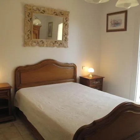 Saint-aygulf Sleeps 8 Pool Wifi بيت للعطل *